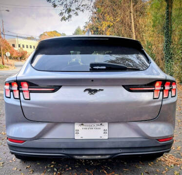 2022 Ford Mustang Mach-E Select