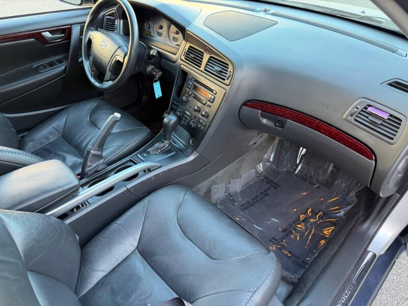 2004 Volvo XC70