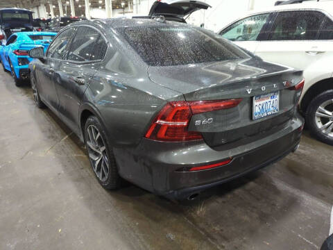 2019 Volvo S60 T6 Momentum