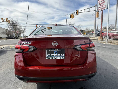 2024 Nissan Versa SR