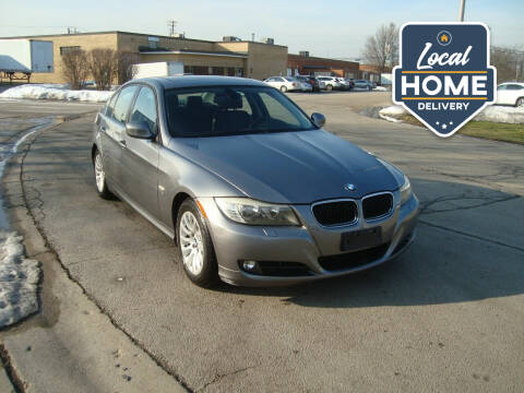2009 BMW 3 Series for sale at ARIANA MOTORS INC in Addison IL