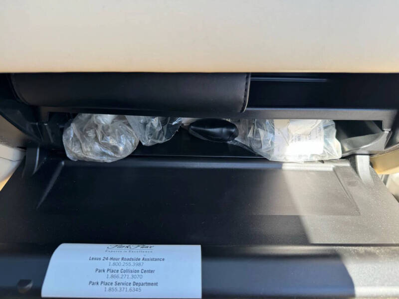 2020 Lexus LX 570 Two-Row