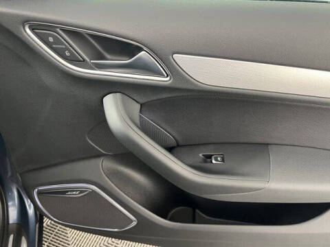 2016 Audi Q3 2.0T quattro Prestige