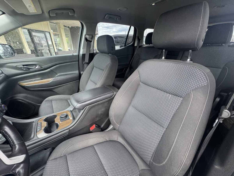 2020 GMC Acadia SLE