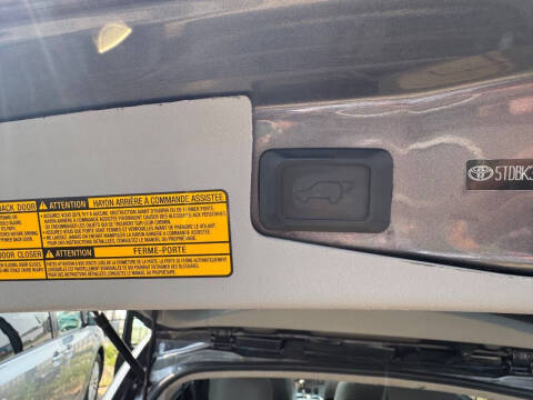 2013 Toyota Highlander SE