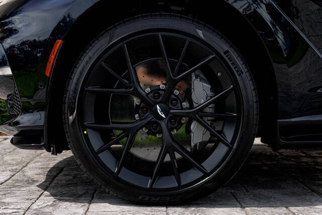 2025 Aston Martin DBX 707