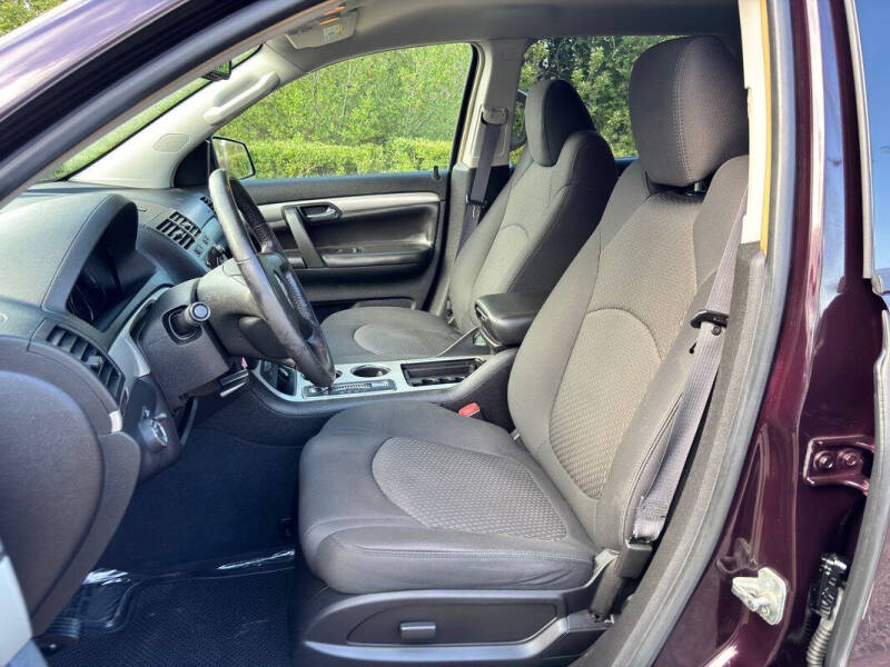 2009 Saturn Outlook XE