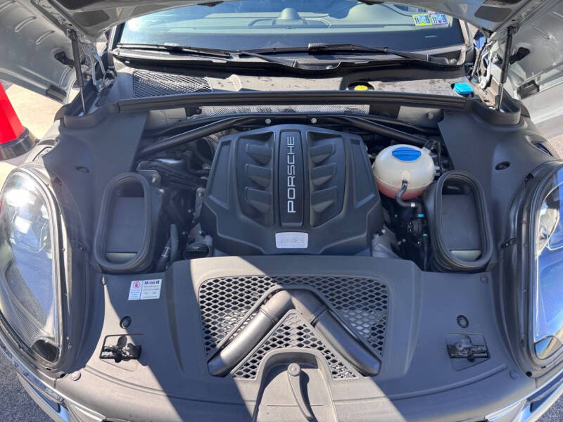 2017 Porsche Macan S