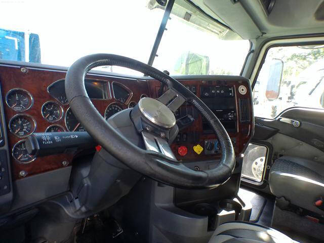 2016 Mack Pinnacle