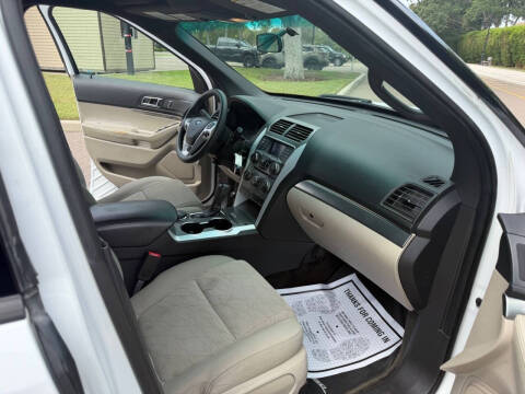 2015 Ford Explorer