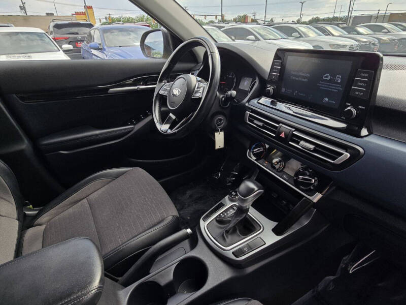 2021 Kia Seltos S