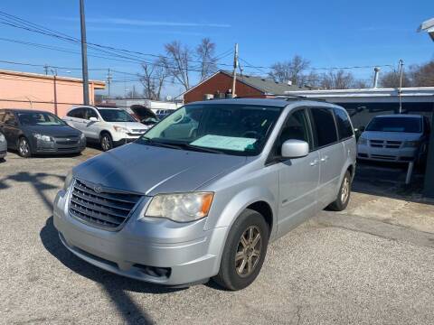 2008 Chrysler Town and Country for sale at 4th Street Auto in Louisville KY