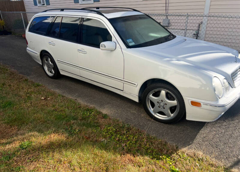2001 Mercedes-Benz E-Class E320's photo
