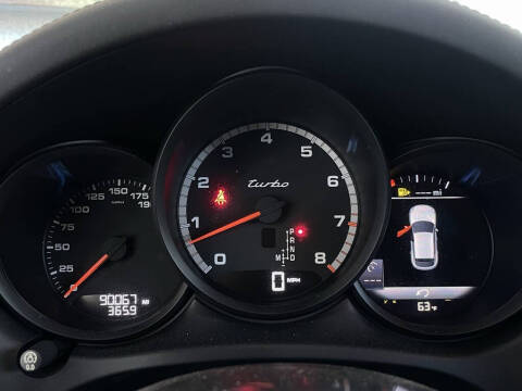 2016 Porsche Macan Turbo