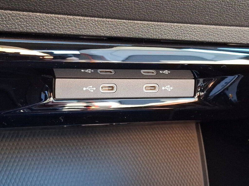 2025 Volkswagen Golf GTI SE