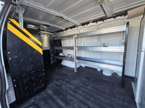 2023 GMC Savana 2500