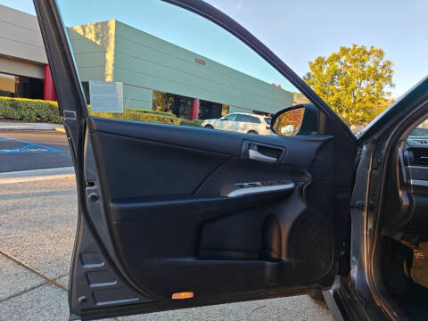 2014 Toyota Camry SE