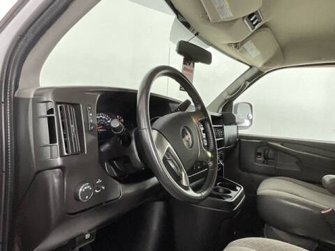 2014 GMC Savana LT 3500