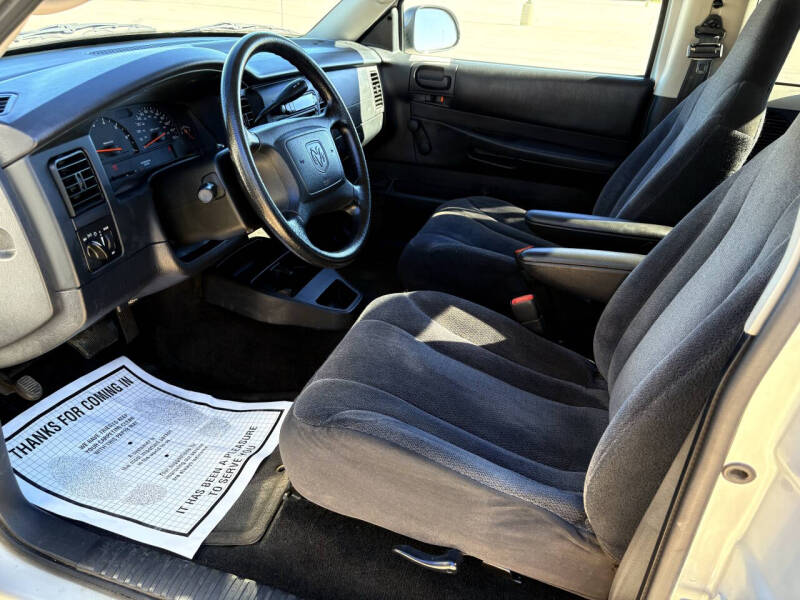 2004 Dodge Dakota SXT