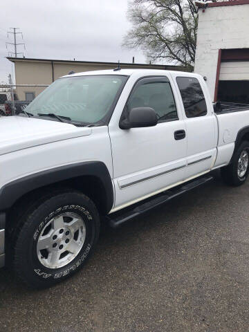 2004 Chevrolet Silverado 1500 for sale at Royal Auto Group in Warren MI