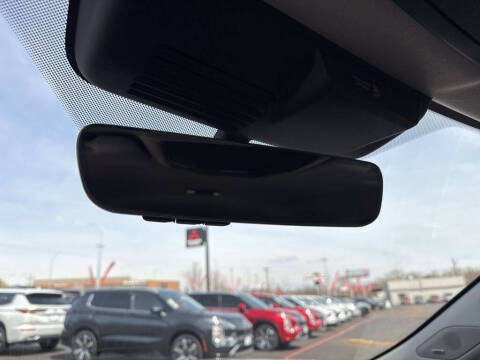 2026 Mitsubishi Outlander LE