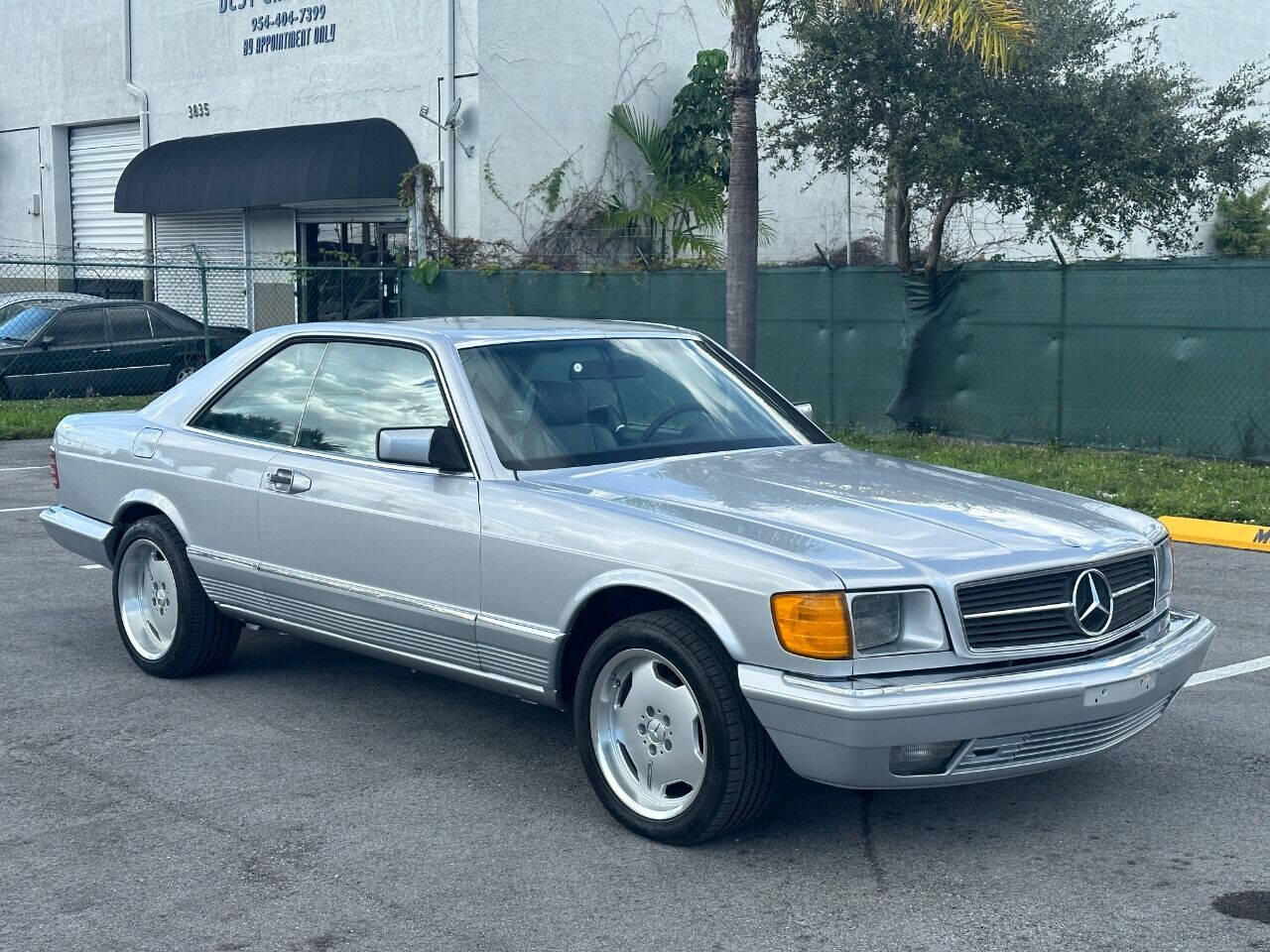 1985 Mercedes-Benz 500-Class  - $17,900