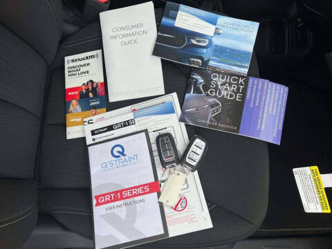 2024 Chrysler Pacifica Touring