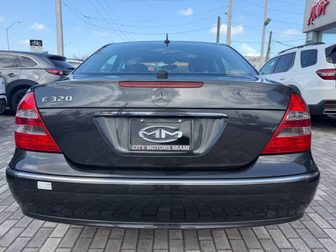 2004 Mercedes-Benz E-Class E 320