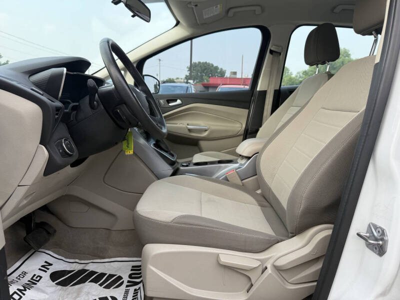 2014 Ford C-MAX Hybrid SE