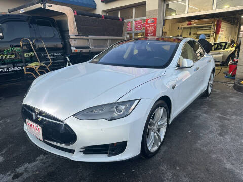 2015 Tesla Model S