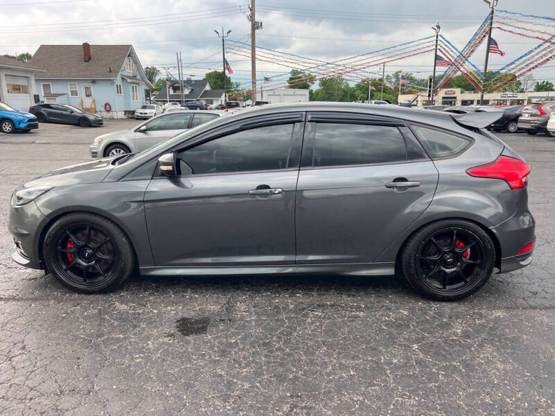 2018 Ford Focus ST