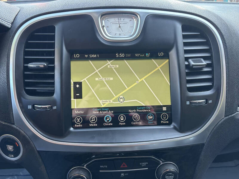 2017 Chrysler 300 C
