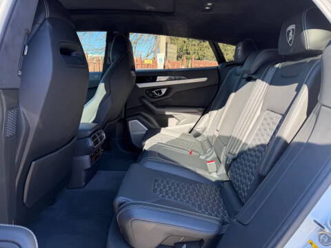 2020 Lamborghini Urus