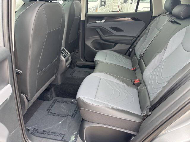 2025 Volkswagen Tiguan SE 4Motion