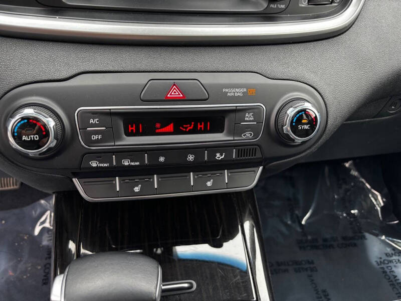 2020 Kia Sorento EX V6