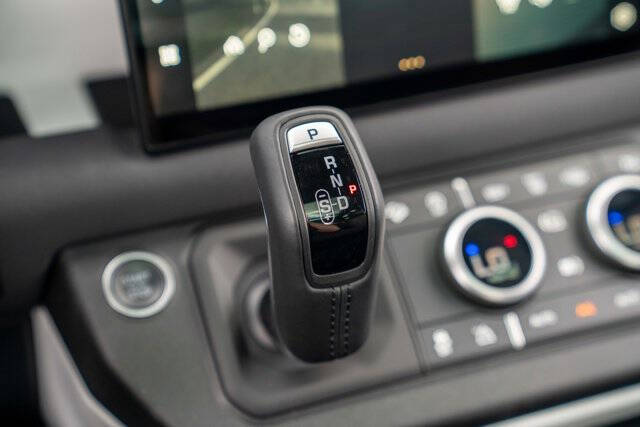 2022 Land Rover Defender 25