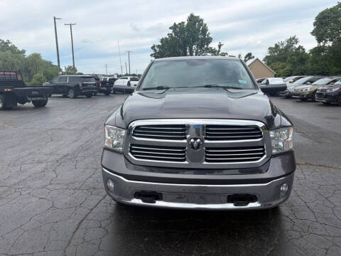 2017 RAM 1500 SLT