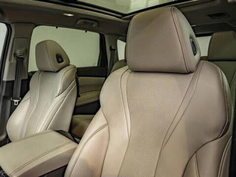 2022 Acura MDX w/Tech