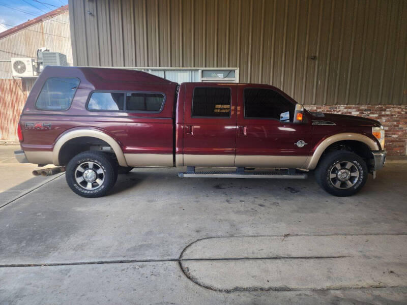 2011 Ford F-350 Super Duty Lariat photo 3