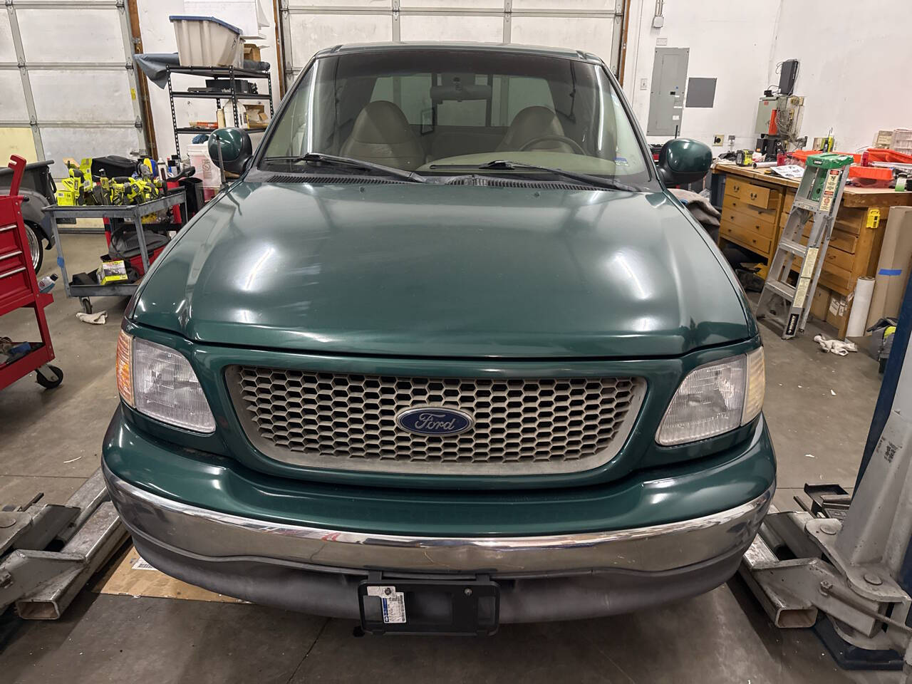 2001-ford-f-150-lariat-4dr-supercrew-2wd-styleside-sb