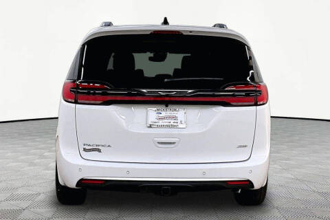 2027 Chrysler Pacifica Pinnacle