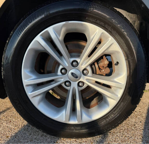 2015 Ford Taurus