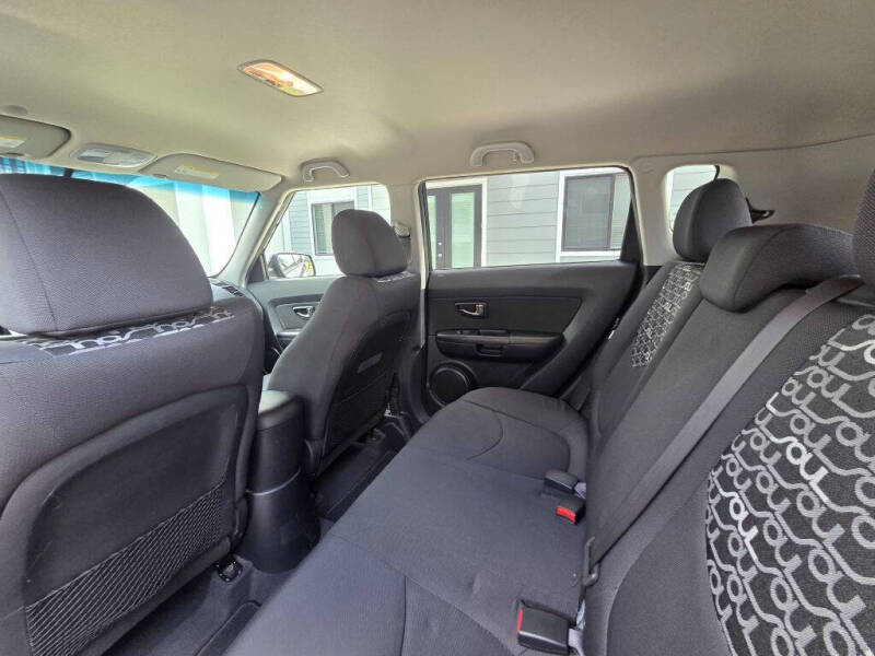 2011 Kia Soul +