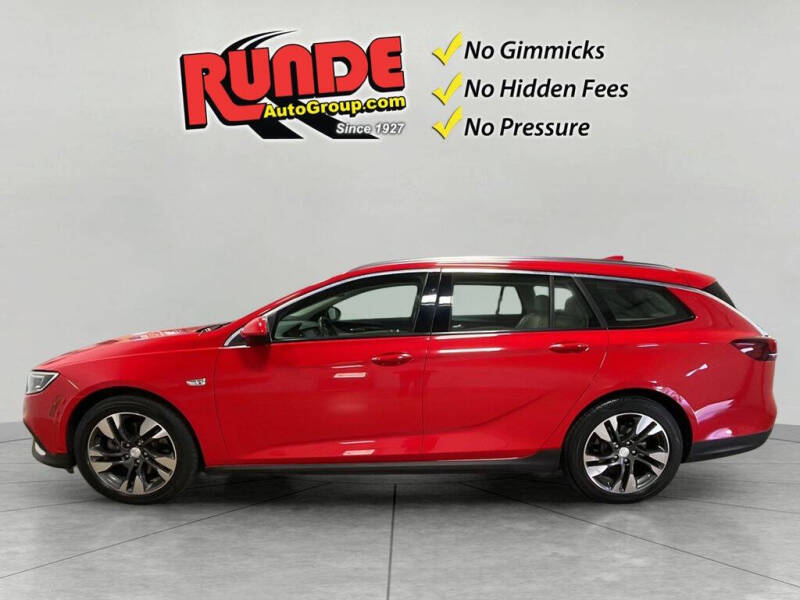 2018 Buick Regal TourX Essence