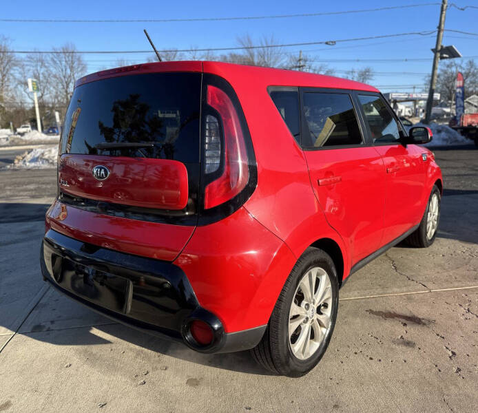 2016 Kia Soul +