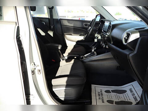 2021 Hyundai Venue SEL