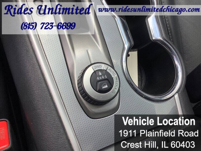 2019 Nissan Pathfinder SL