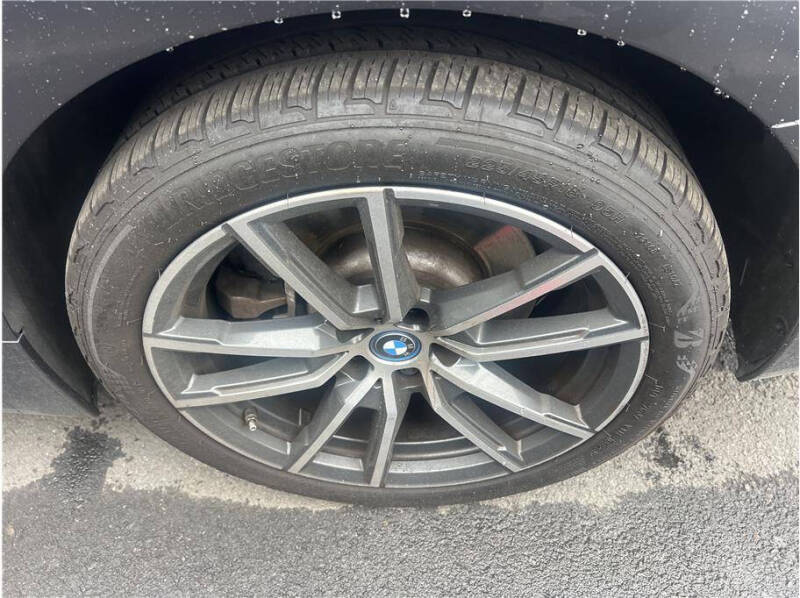 2022 BMW 3 Series 330e