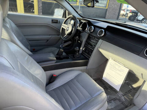 2007 Ford Mustang GT Deluxe