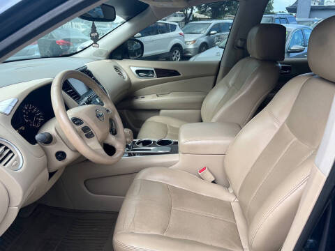 2014 Nissan Pathfinder Platinum